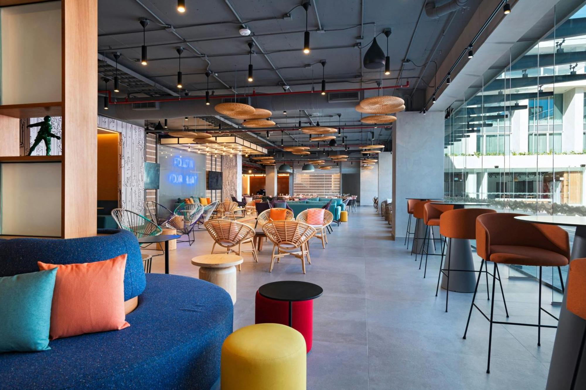 מלון Aloft פלאייה דל כרמן מראה חיצוני תמונה The lounge at the airport