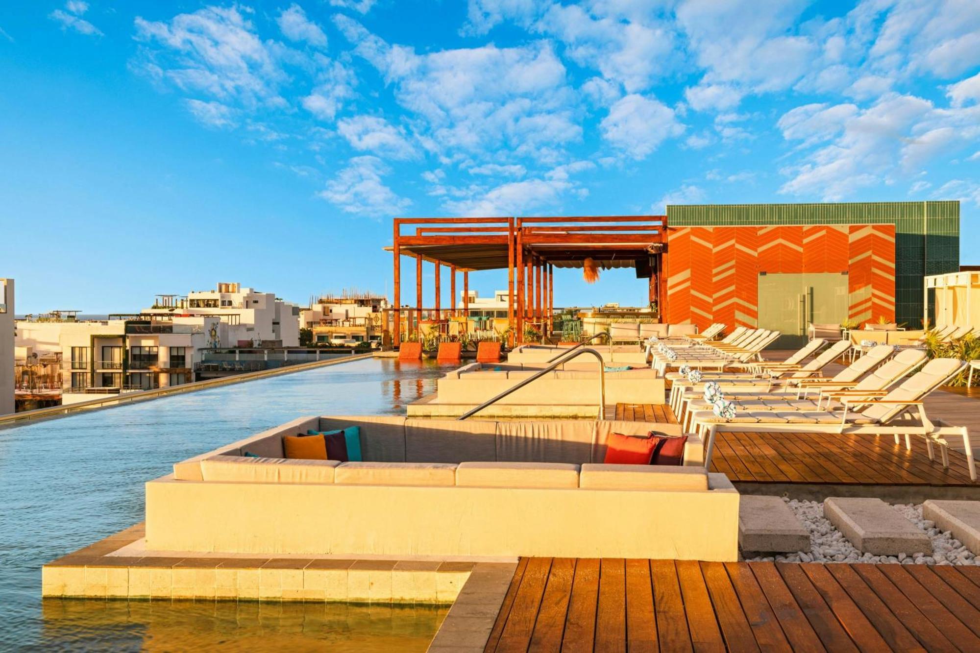 מלון Aloft פלאייה דל כרמן מראה חיצוני תמונה Rooftop pool at the Hotel