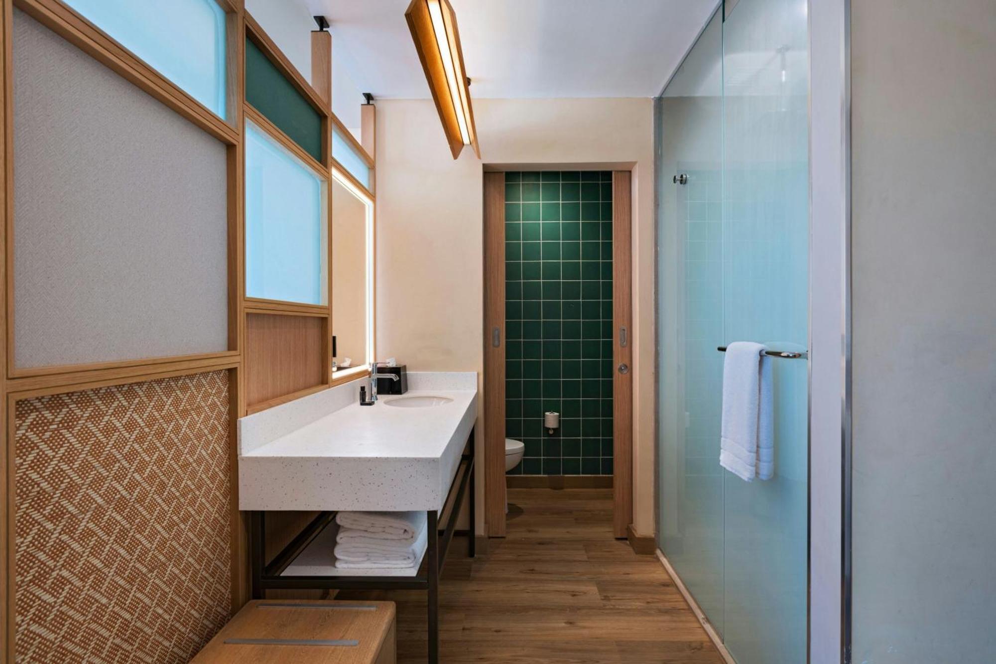 מלון Aloft פלאייה דל כרמן מראה חיצוני תמונה Bathroom